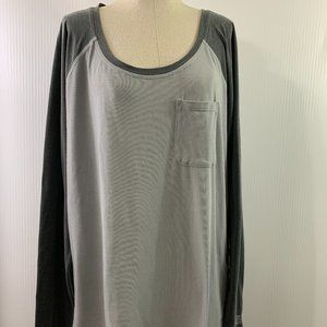 The North Face Two-Tone Gray Long Sleeve T-Shirt